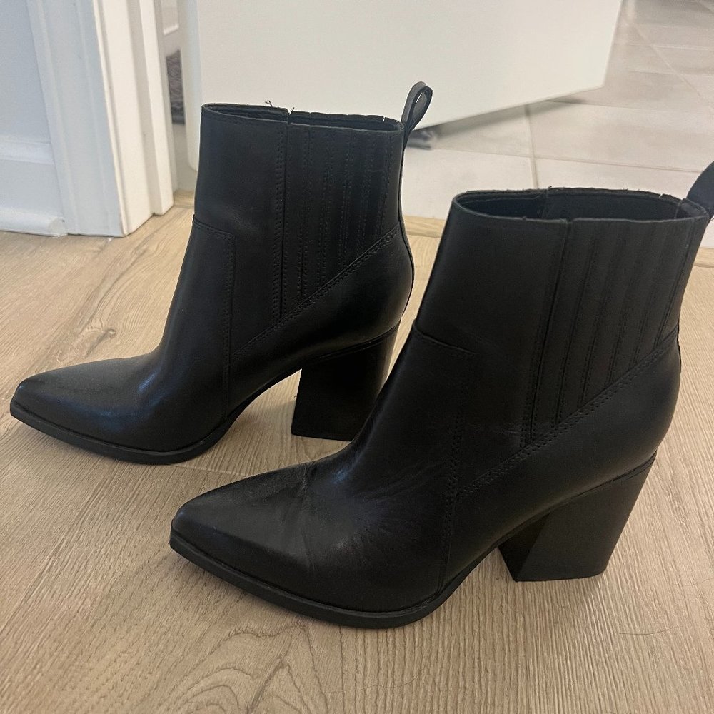 Marc Fisher Black Booties Size 6.5